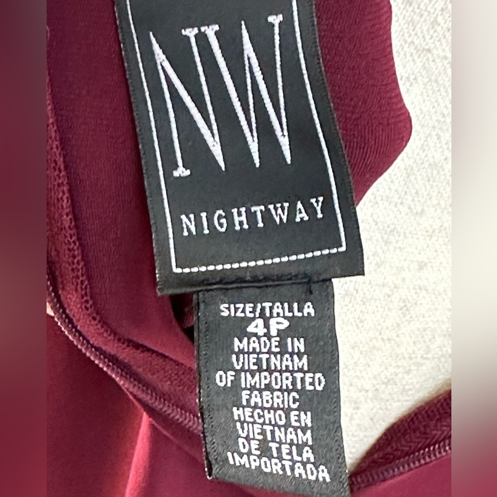 Nightway Sleeveless Halter Neck Sequin Lace Maxi Dress - Merlot Red - size 4P - Picture 7 of 12